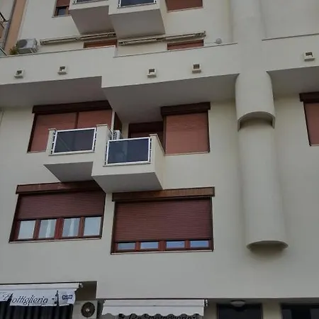 Bilocale In Via Udine 11, Amiciziaweb Apartment Gallipoli