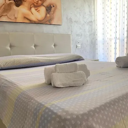 Apartment Bilocale In Via Udine 11, Amiciziaweb *